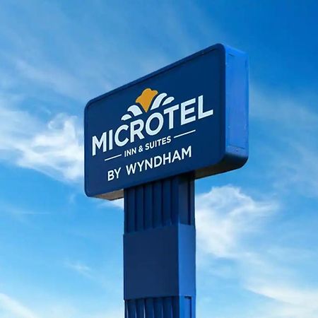 Microtel Inn Suites By Wyndham Саут Хил Екстериор снимка