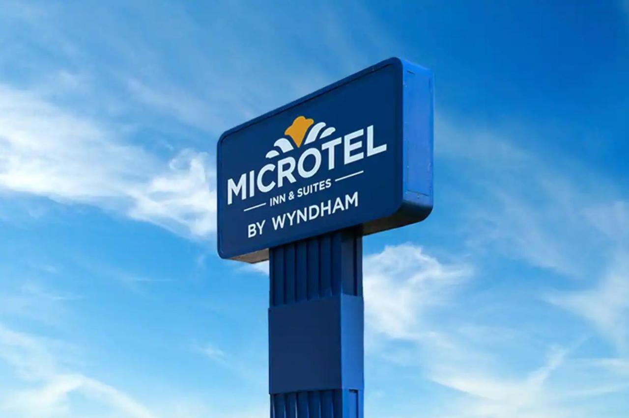 Microtel Inn Suites By Wyndham Саут Хил Екстериор снимка